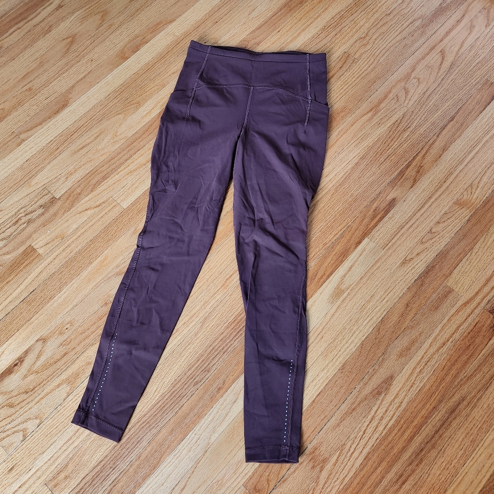 Lululemon Swift Speed Size 8 28' Legging in brown
